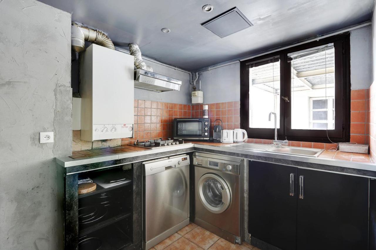 Pick A Flat'S Apartments In Le Marais - Rue Saint Merri Paris Exterior photo