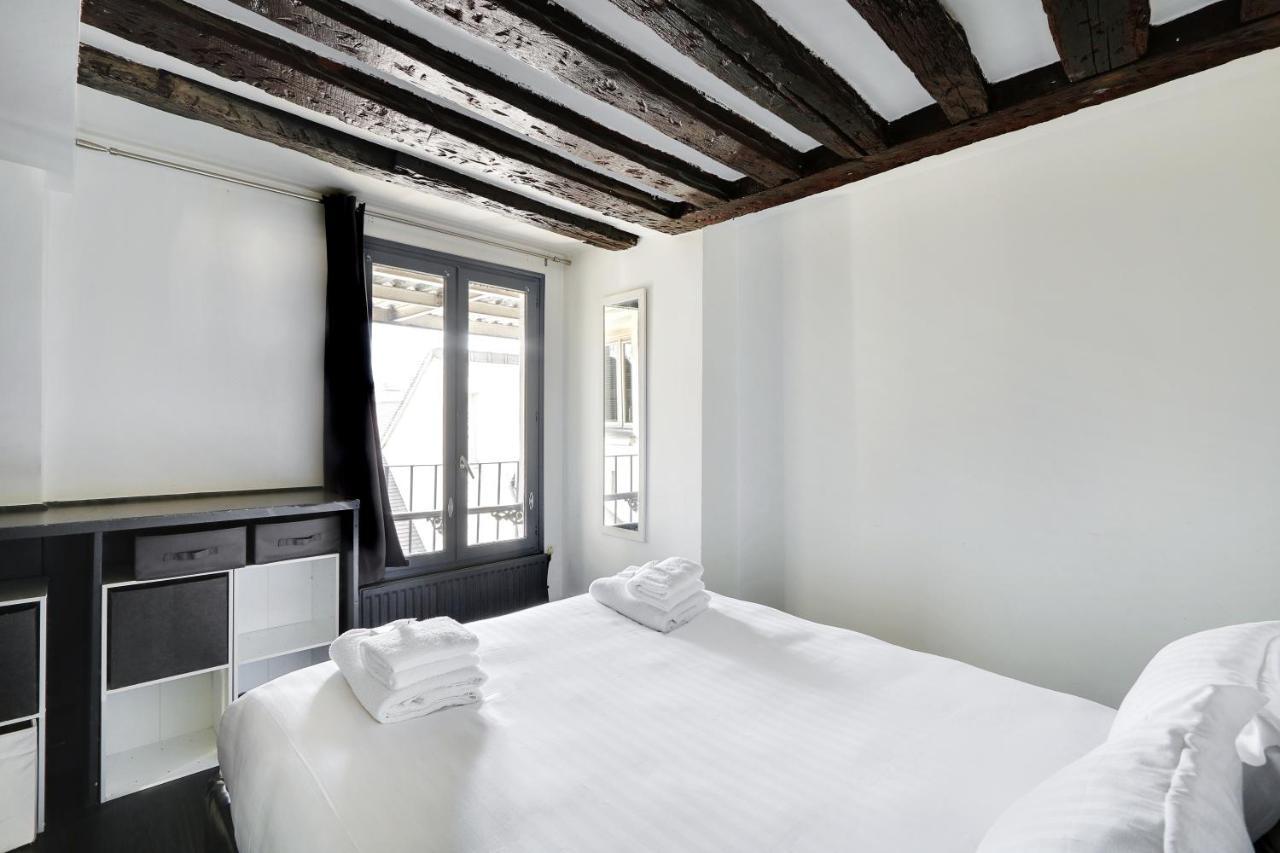 Pick A Flat'S Apartments In Le Marais - Rue Saint Merri Paris Exterior photo